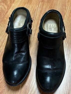 Frye Carson Belted Harness Leather Mules Clogs Black 7.5B